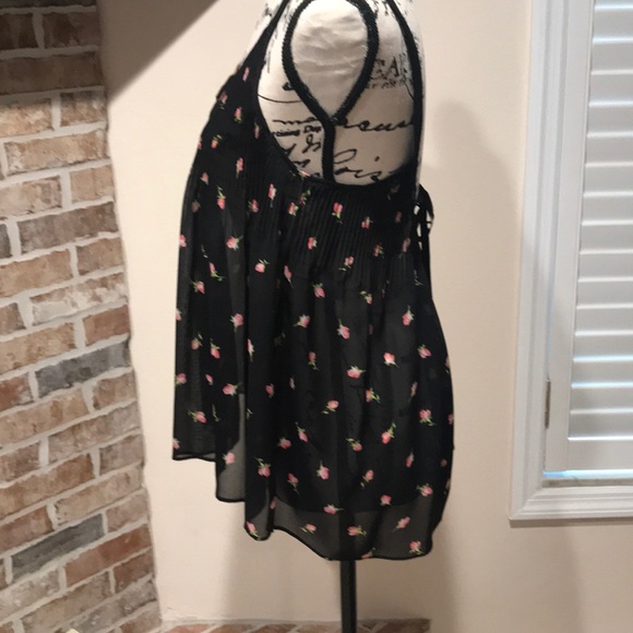 Victoria Secret Feminine crop flower Top - Picture 6 of 7